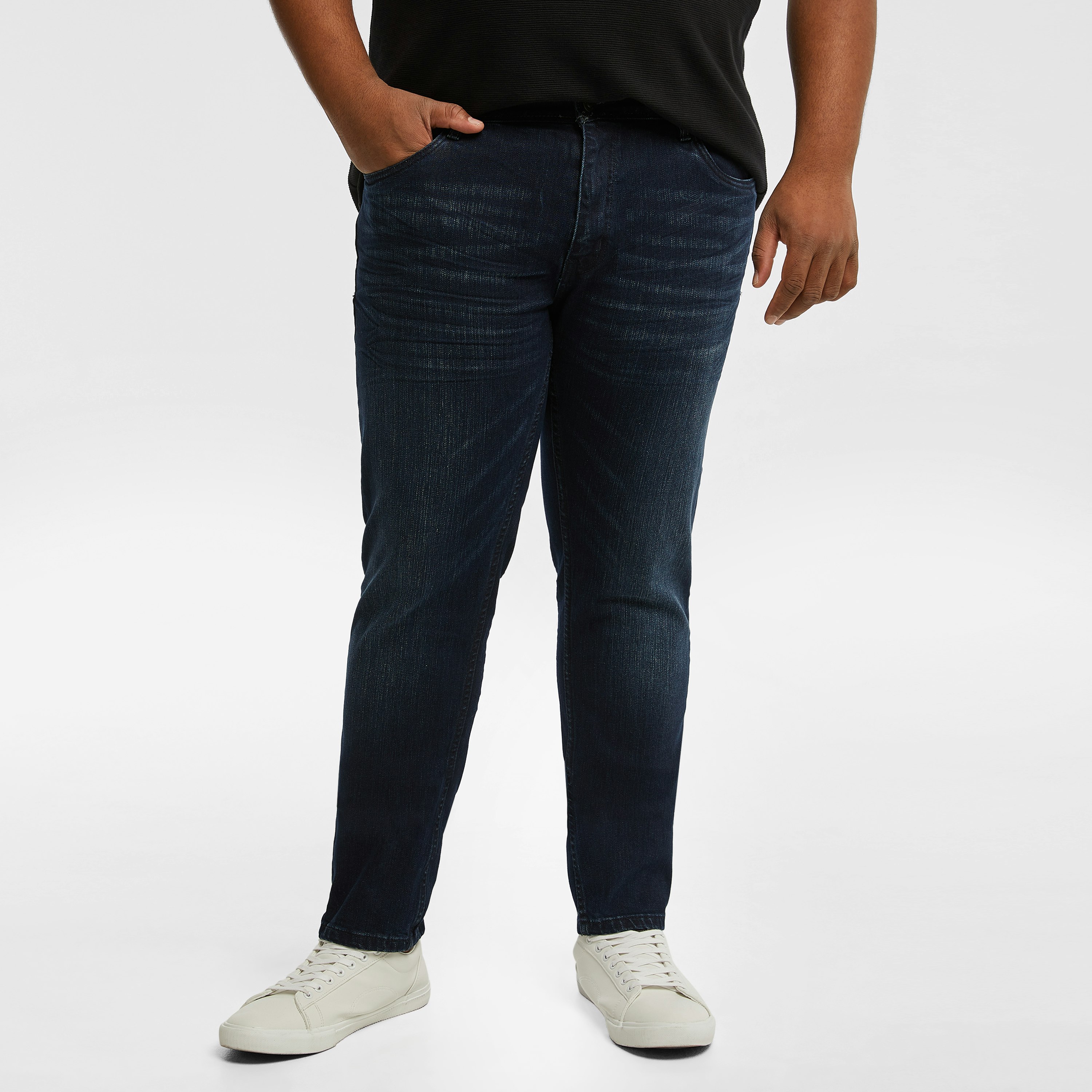 Dark Blue Belmore Tapered Fit Jeans | AXL+CO by Connor