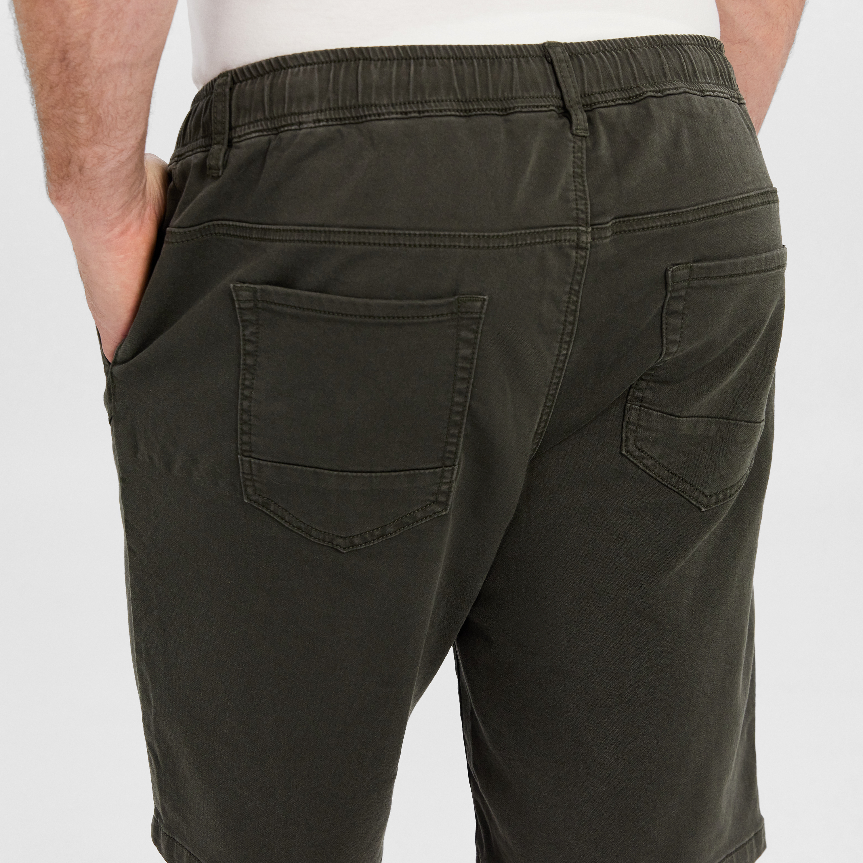 Olive Ellis Elastic Waist Shorts