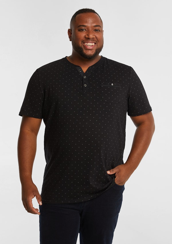 Nathaniel Henley Tee