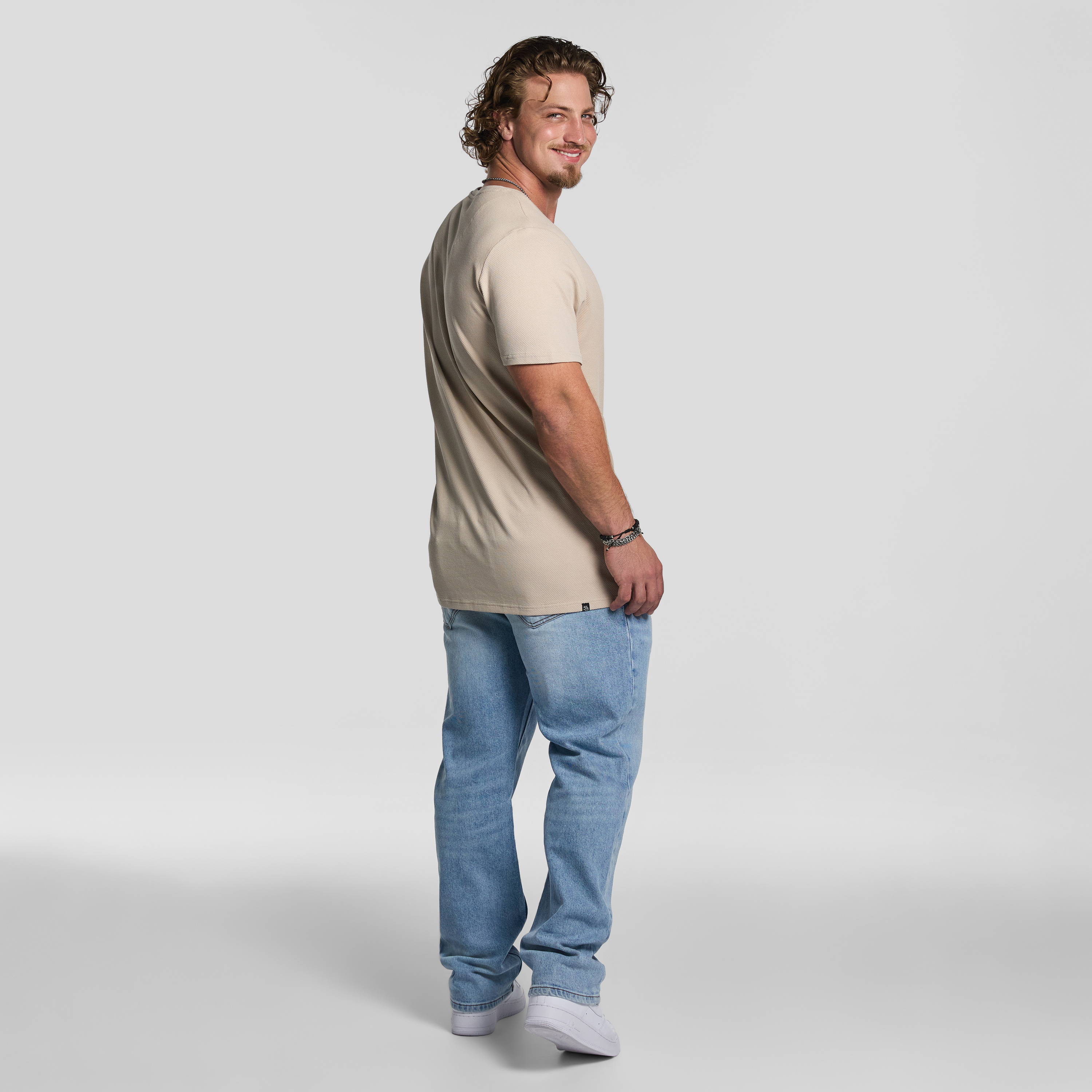 Sand Pete Henley Tee