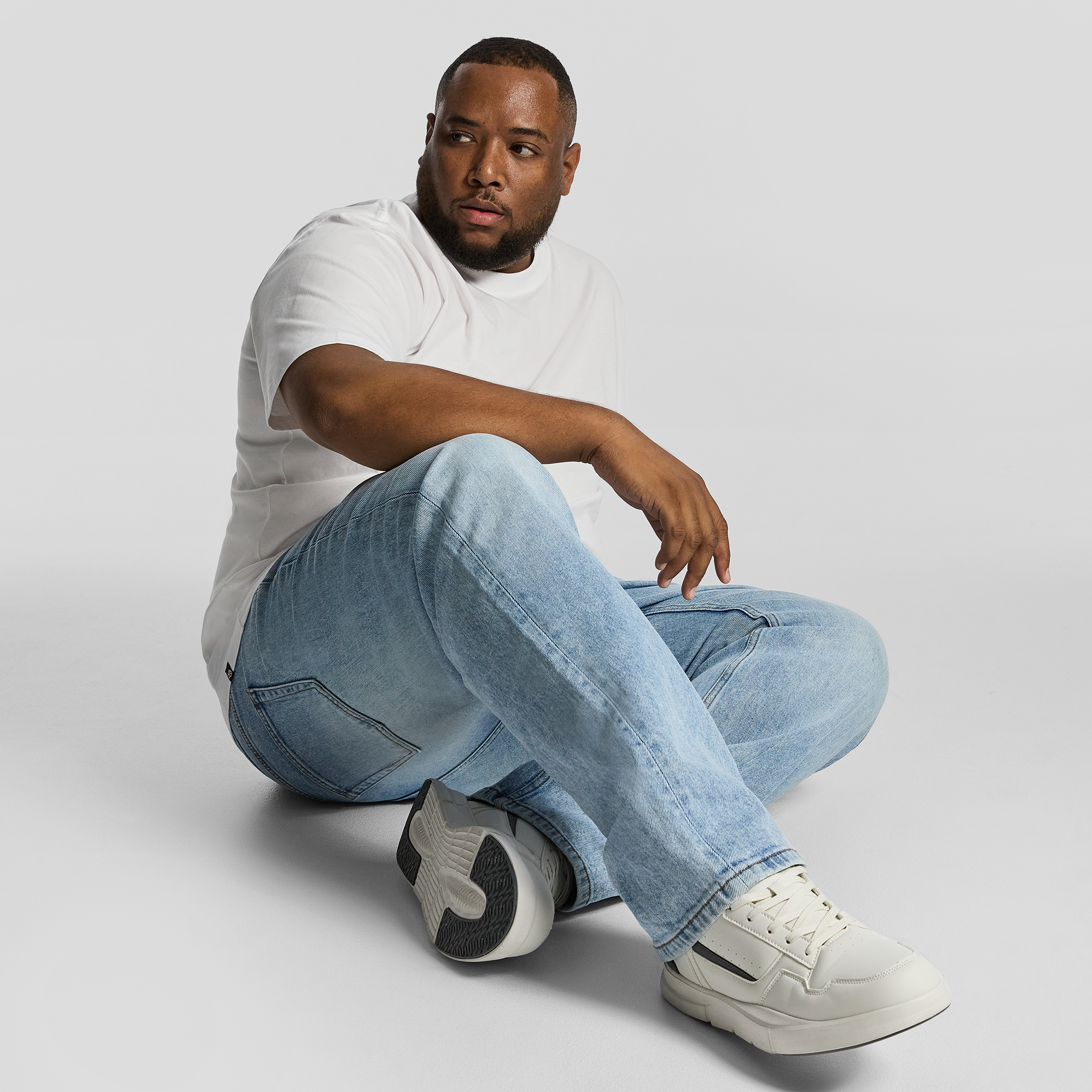 Off White Essential Relaxed Crew Tee