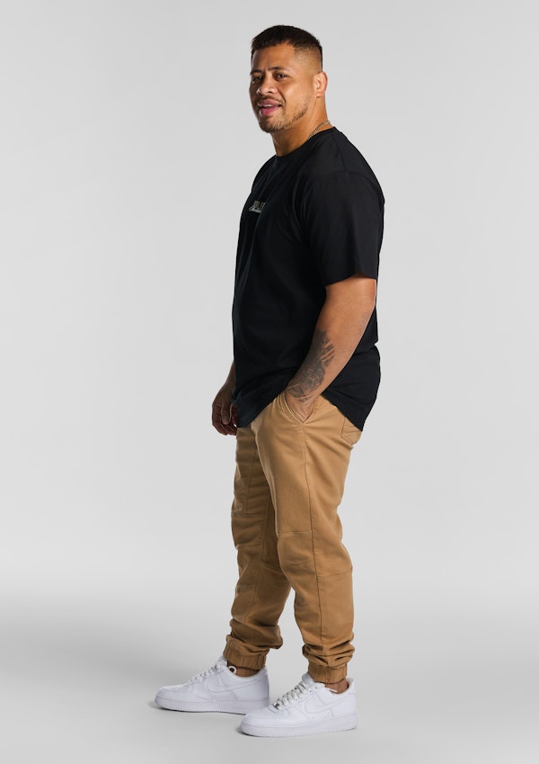Black Henry Crew Neck Tee