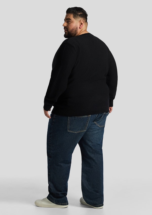 Black Cobain V Relaxed Pullover