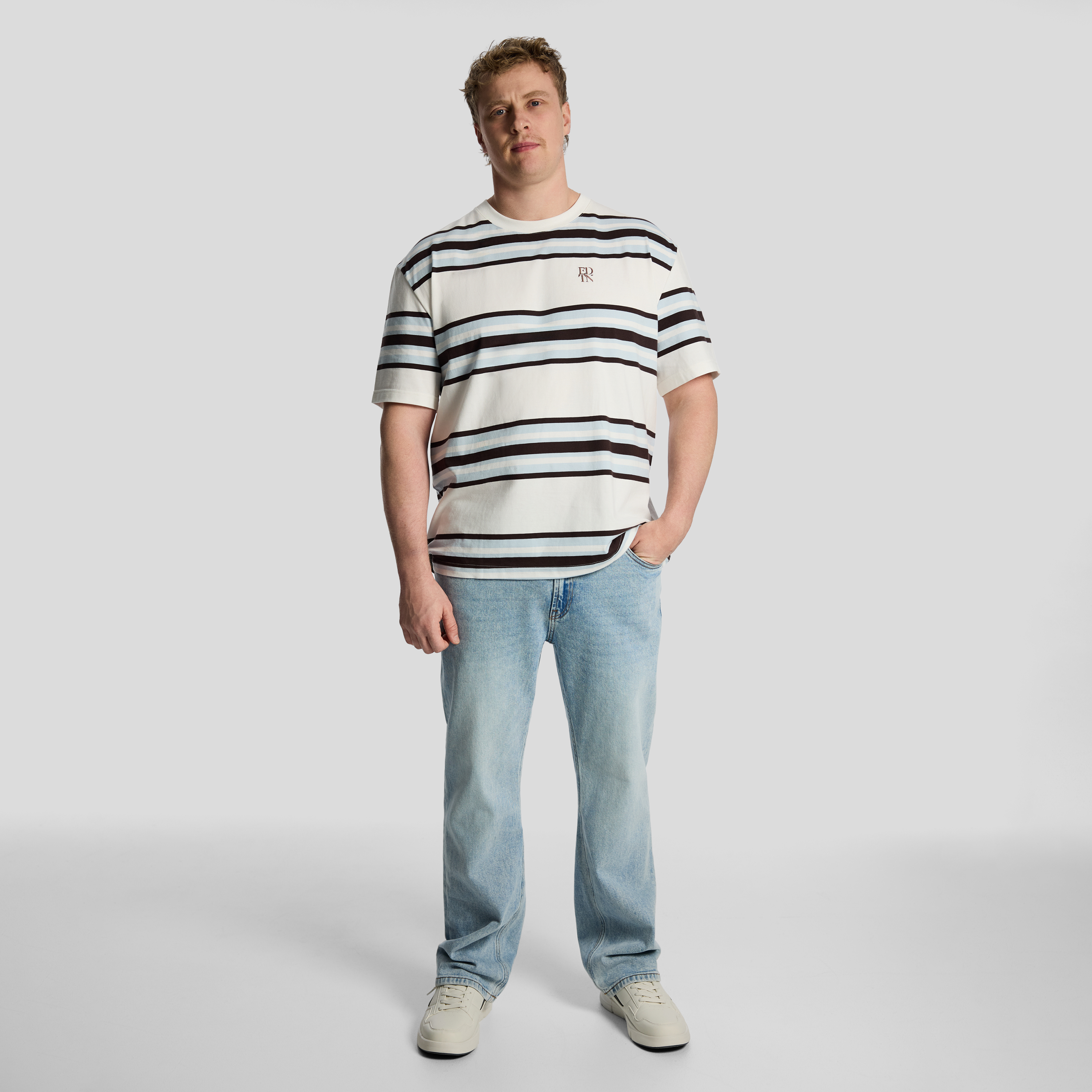 Off White Louie Relaxed Crew Tee