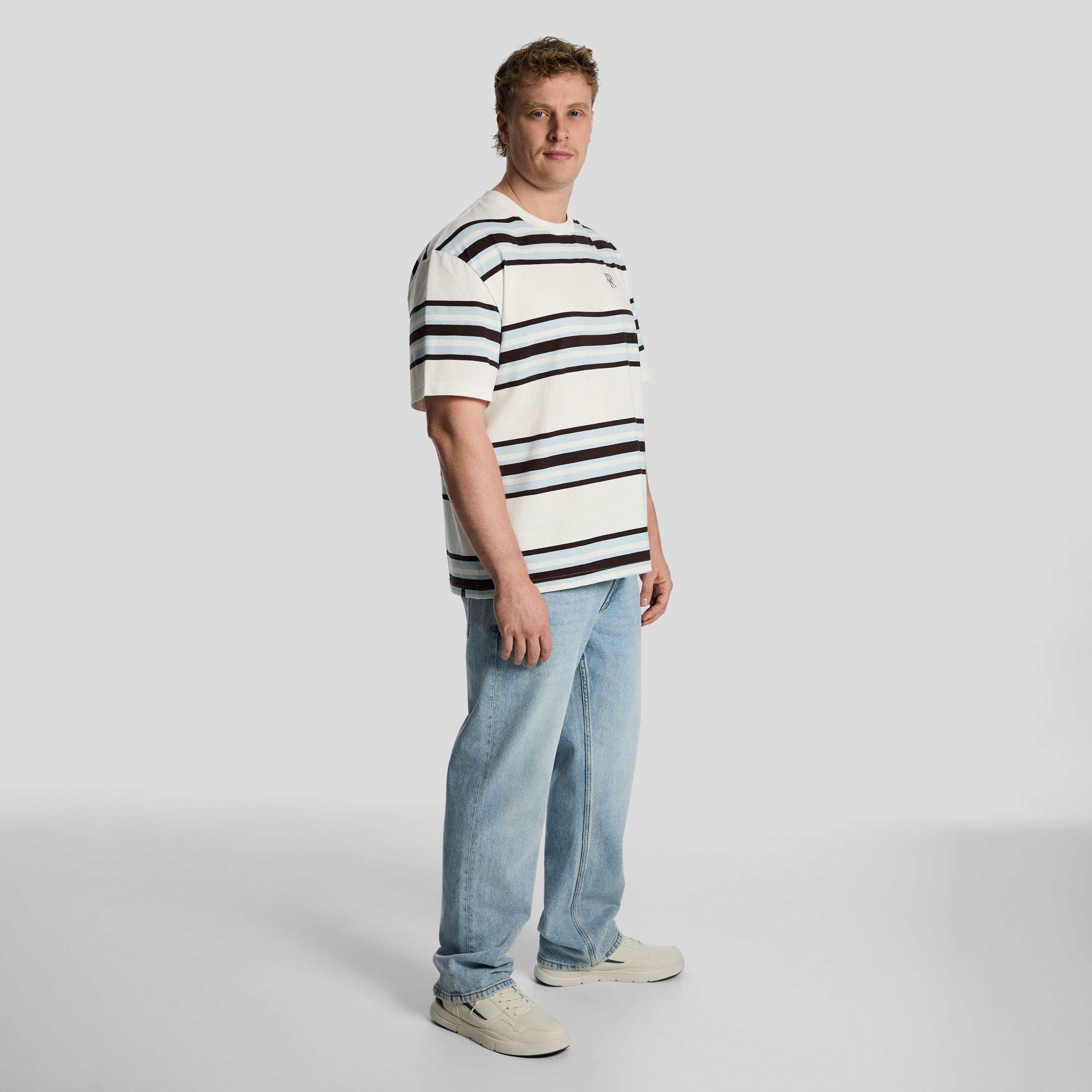 Off White Louie Relaxed Crew Tee