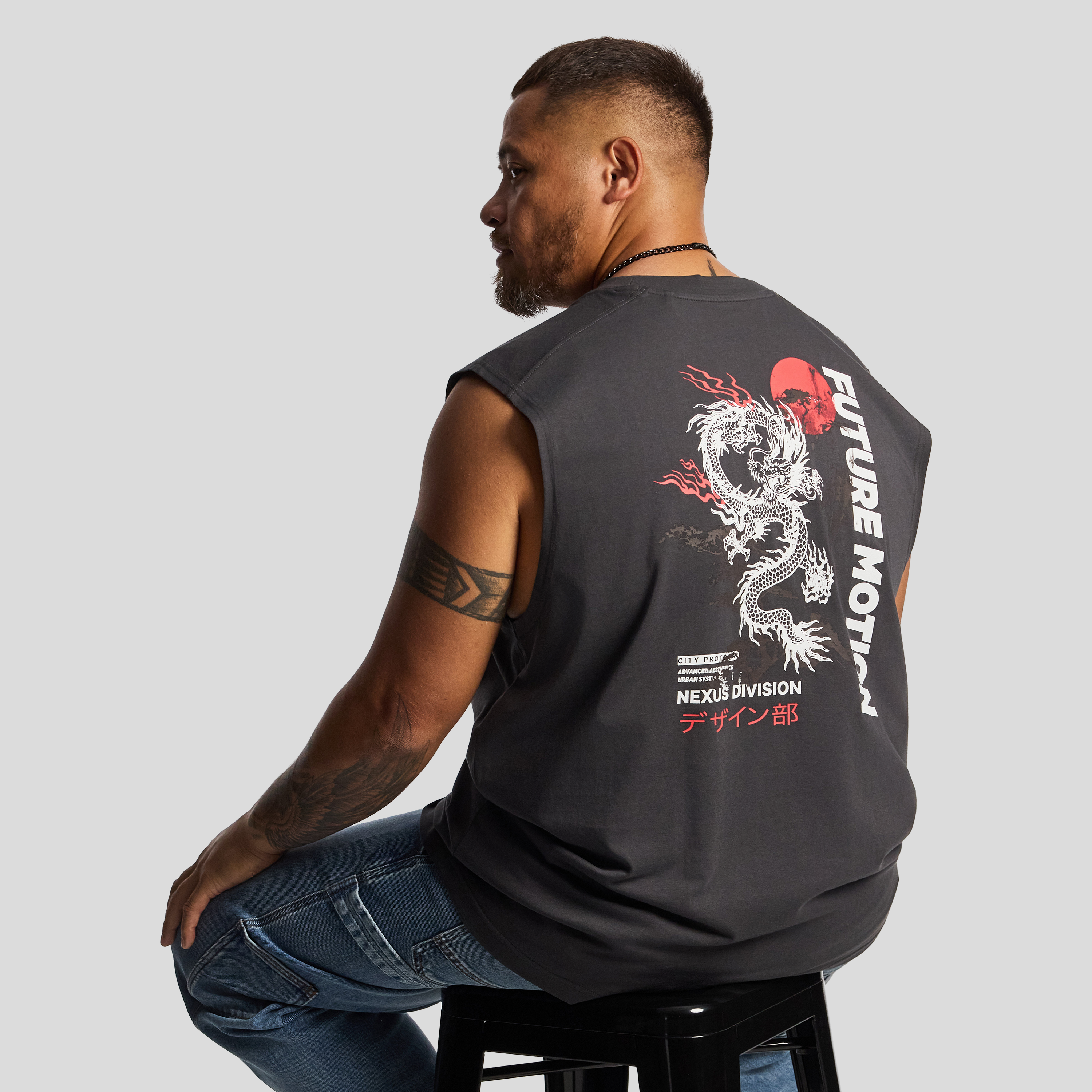 Ladon Graphic Sleeveless Tee